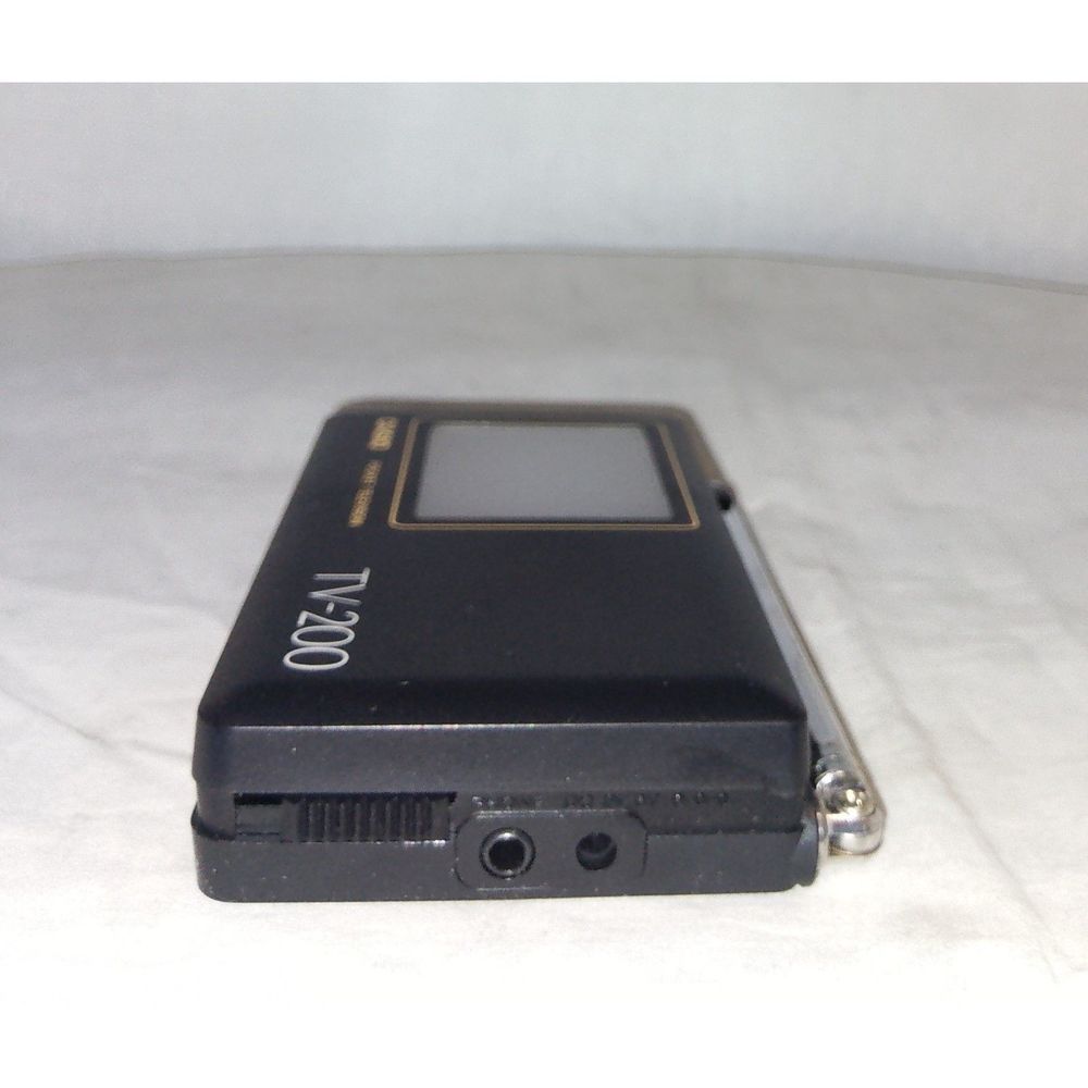 CASIO TV-200 Pocket Television/2.7-inch black and white LCD screen/Battery-power